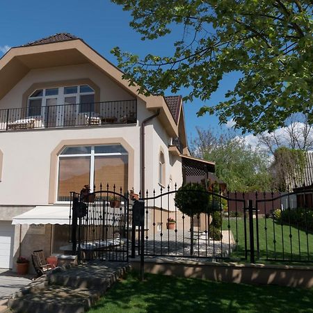Rita-Var Szallashely Nyíregyháza Dış mekan fotoğraf
