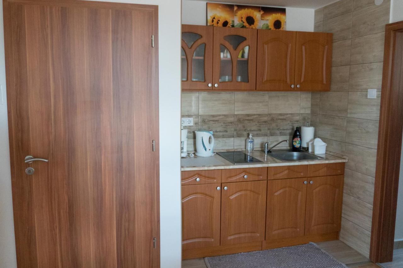 Rita-Var Szallashely Nyíregyháza Dış mekan fotoğraf